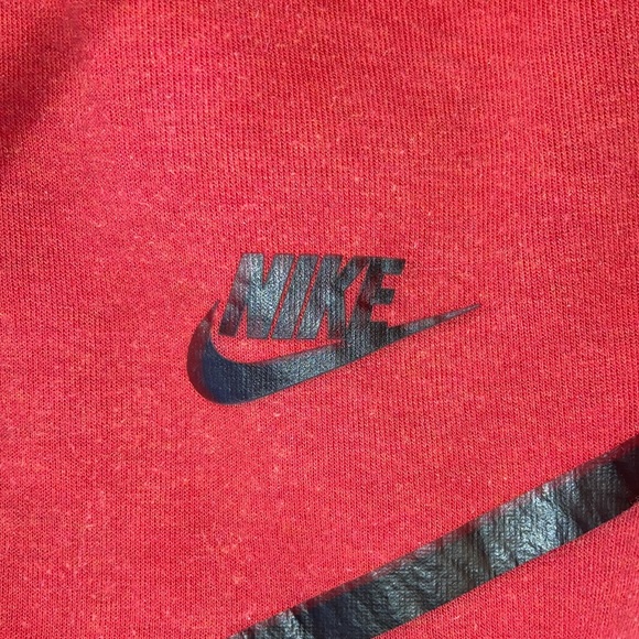 Nike - Large - Tech Fleece - Red - Large - Picture 4 of 10